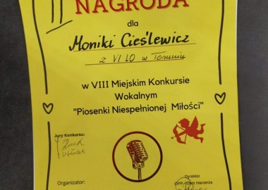 VIII MIEJSKI KONKURS WOKALNY "PIOSENKI NIESPEŁNIONEJ MIŁOŚCI"