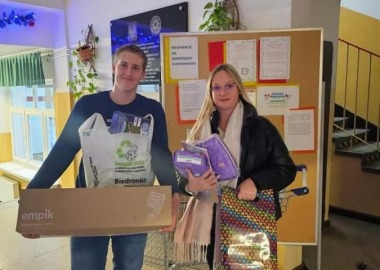 ŚWIĄTECZNA ZBIÓRKA